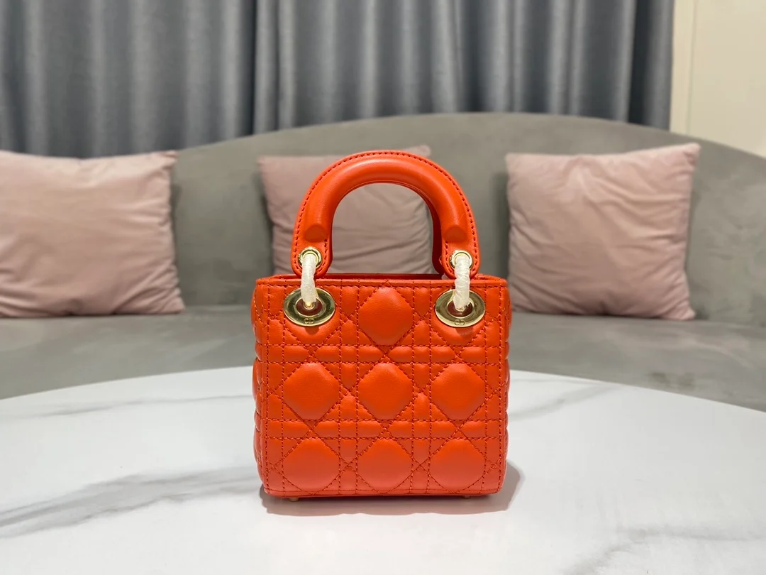디올 레이디 마이크로 핸드백 오렌지
