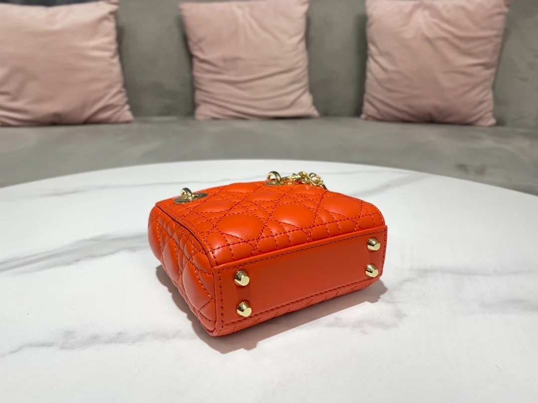 디올 레이디 마이크로 핸드백 오렌지