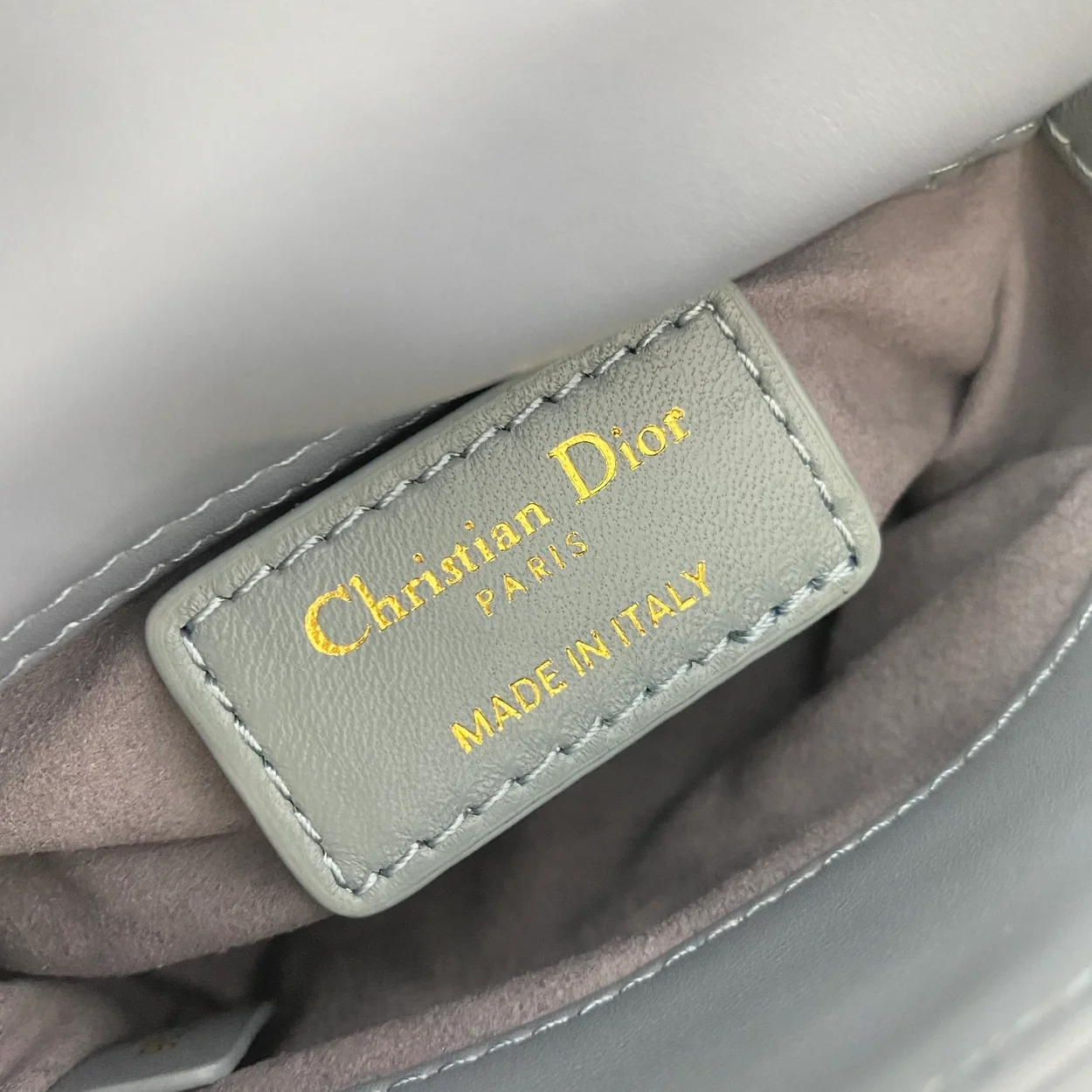 디올 레이디 마이크로 핸드백 블루