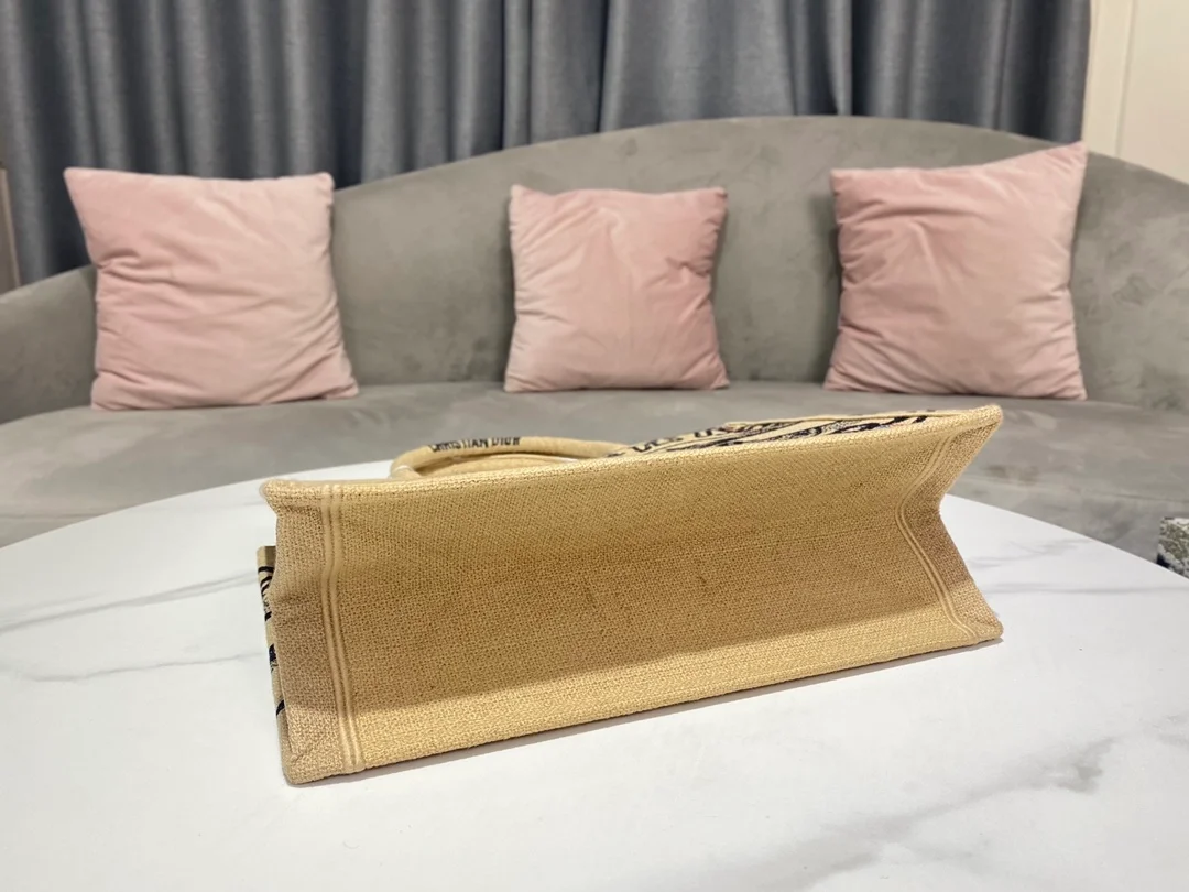 디올 레이디 북 토트 핸드백 베이지