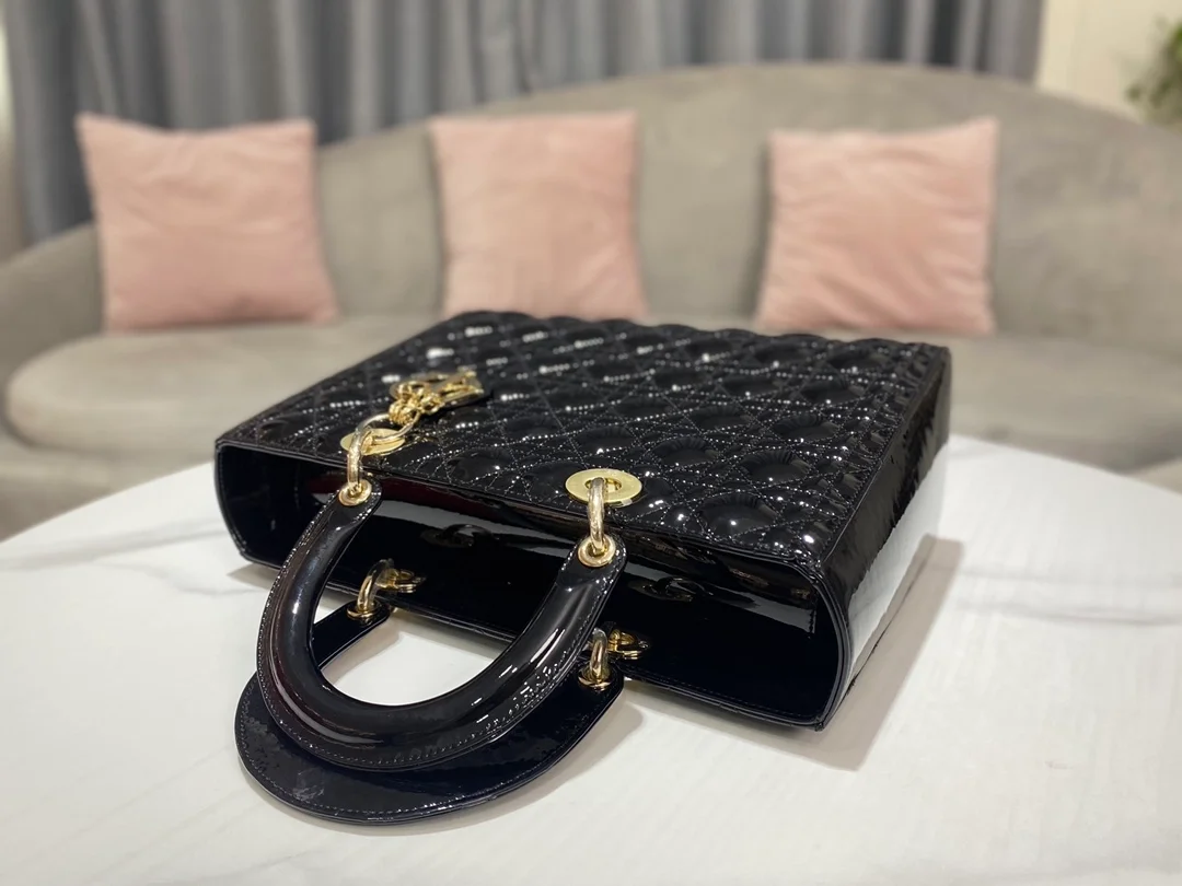 디올 레이디 라지 백 샤이니 블랙