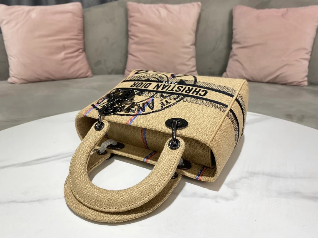 디올 레이디 D-LITE 미디움 백 베이지