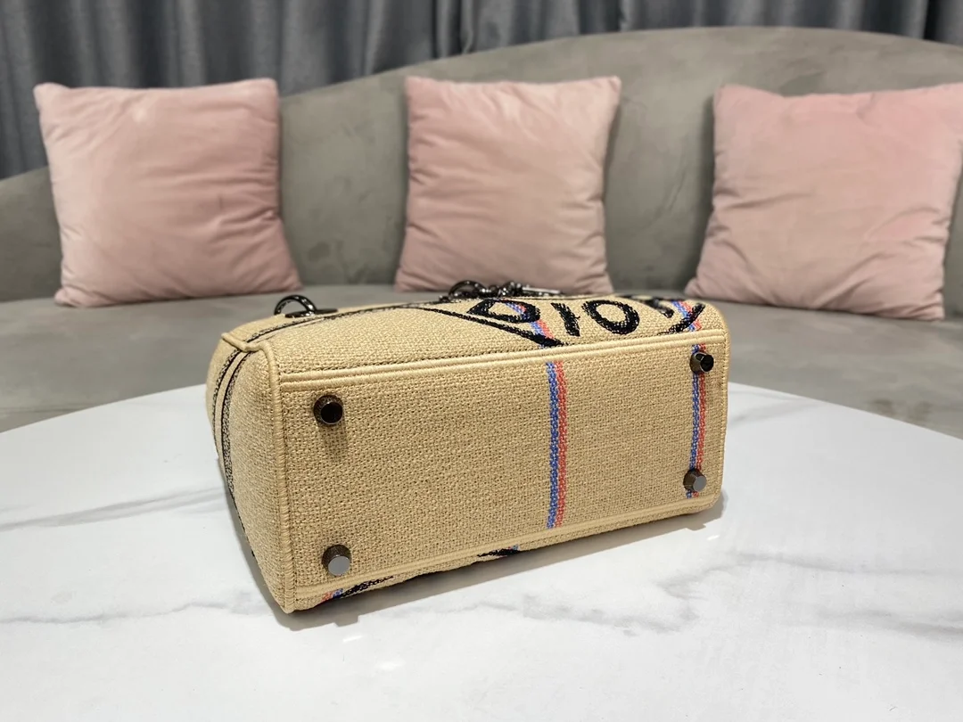 디올 레이디 D-LITE 미디움 백 베이지