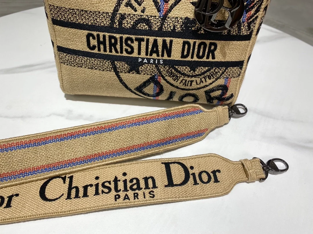 디올 레이디 D-LITE 미디움 백 베이지