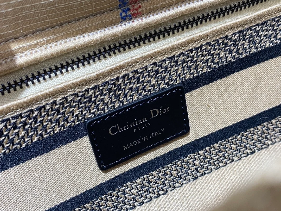 디올 레이디 D-LITE 미디움 백 베이지