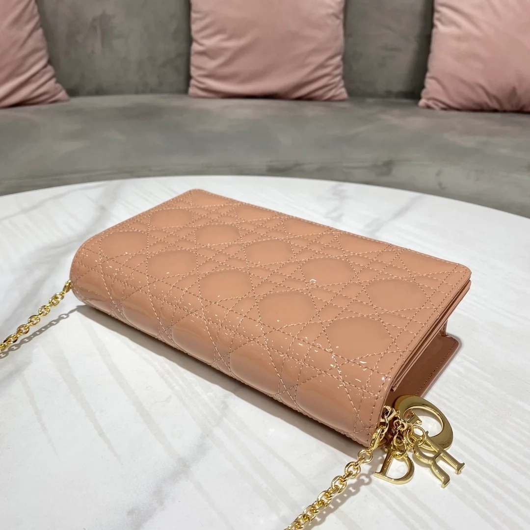 디올 레이디 페이던트 파우치 로즈