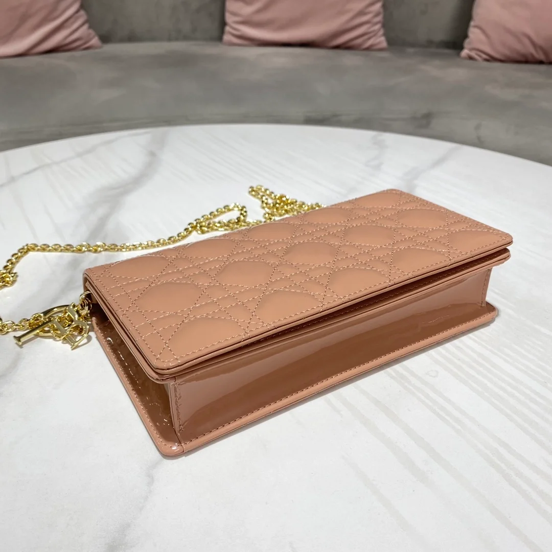 디올 레이디 페이던트 파우치 로즈