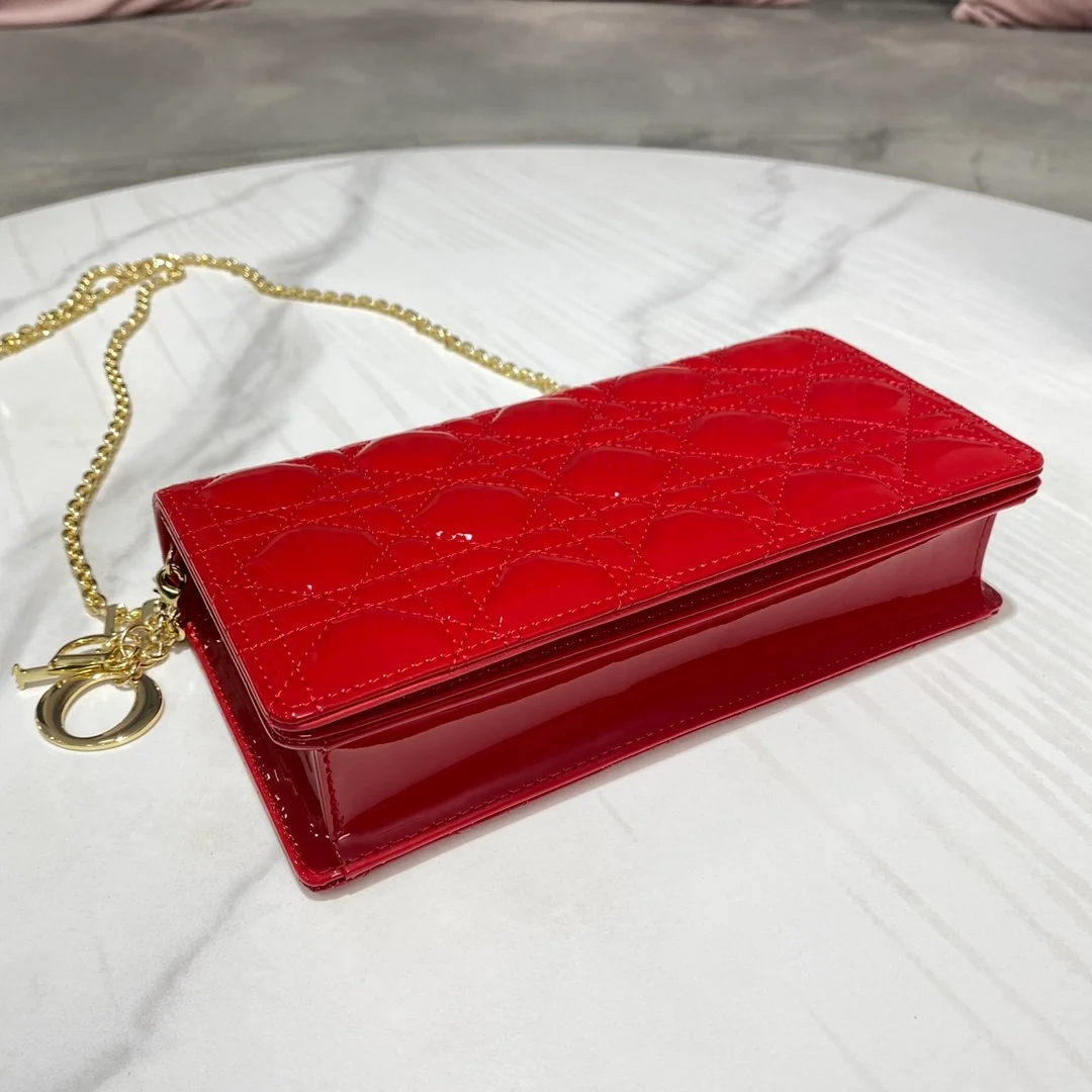 디올 레이디 페이던트 파우치 레드