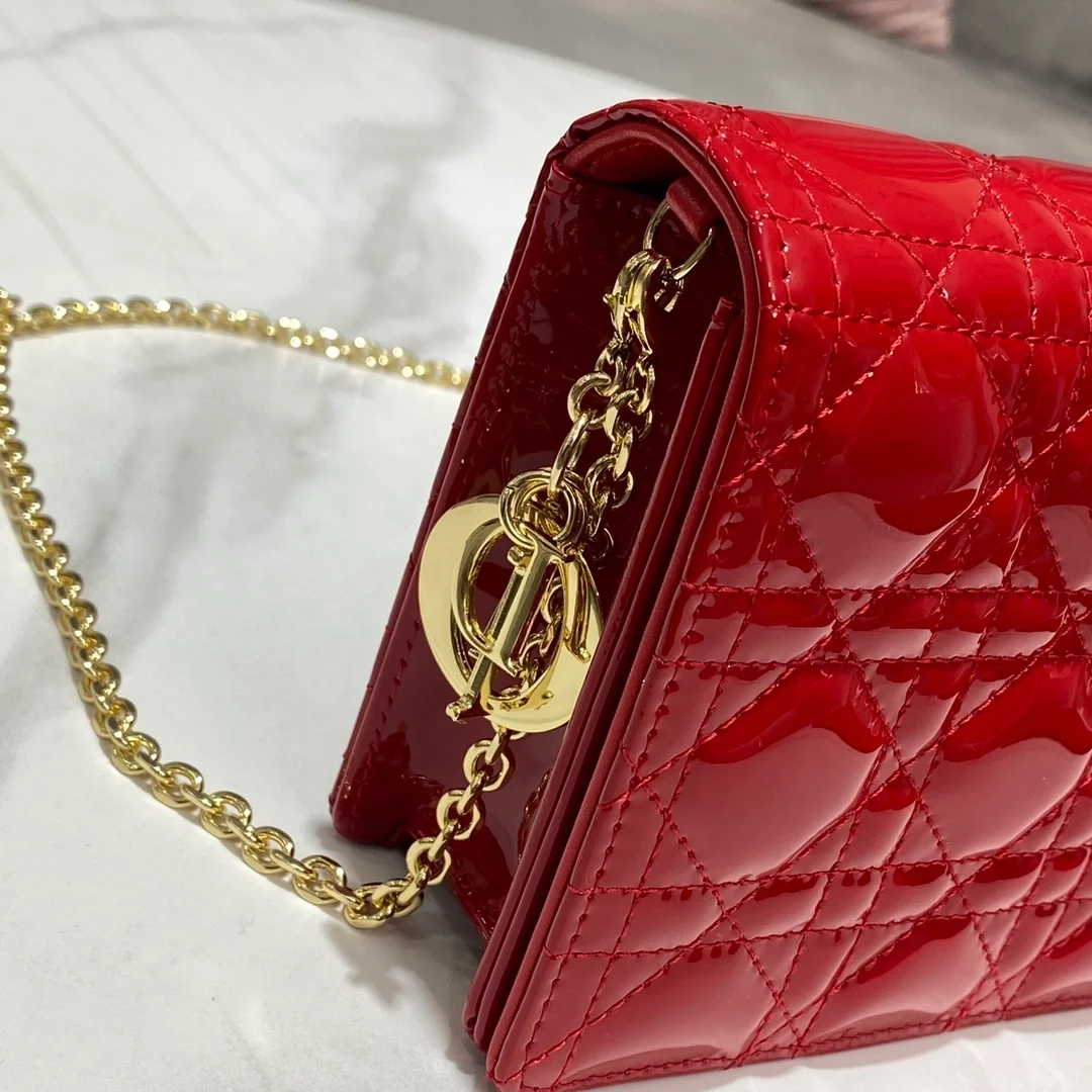 디올 레이디 페이던트 파우치 레드