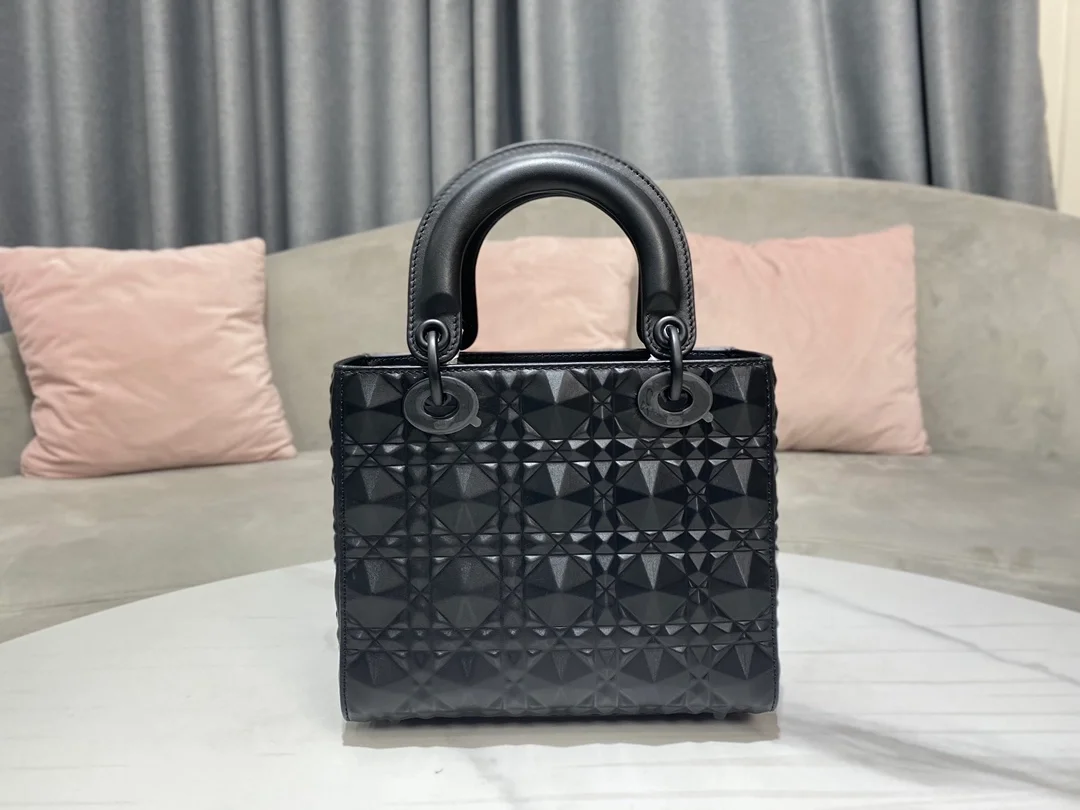 디올 레이디 ABCDIOR 다이아몬드 백 블랙