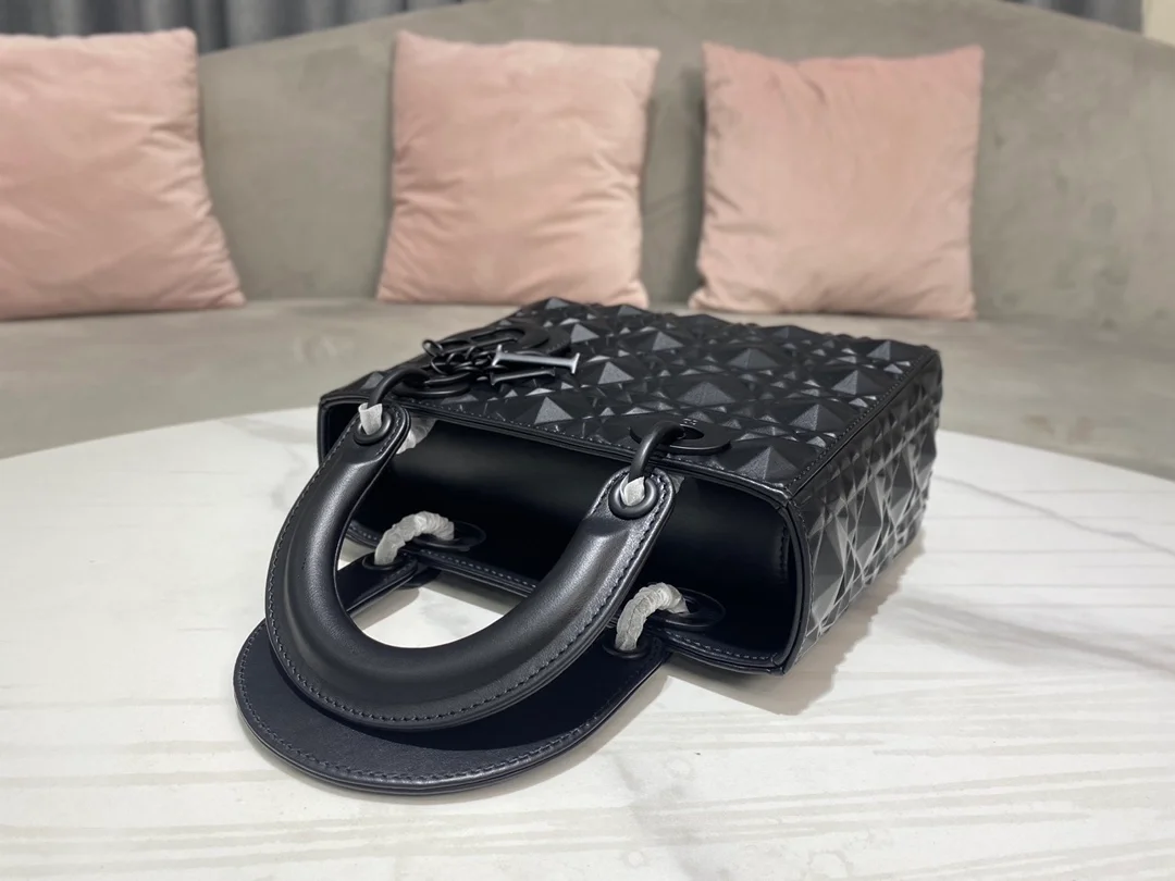 디올 레이디 ABCDIOR 다이아몬드 백 블랙