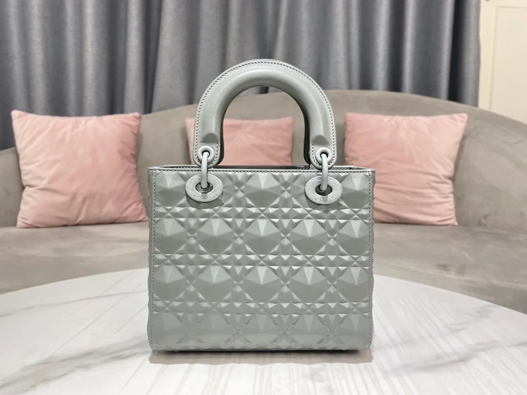 디올 레이디 ABCDIOR 다이아몬드 백 그레이