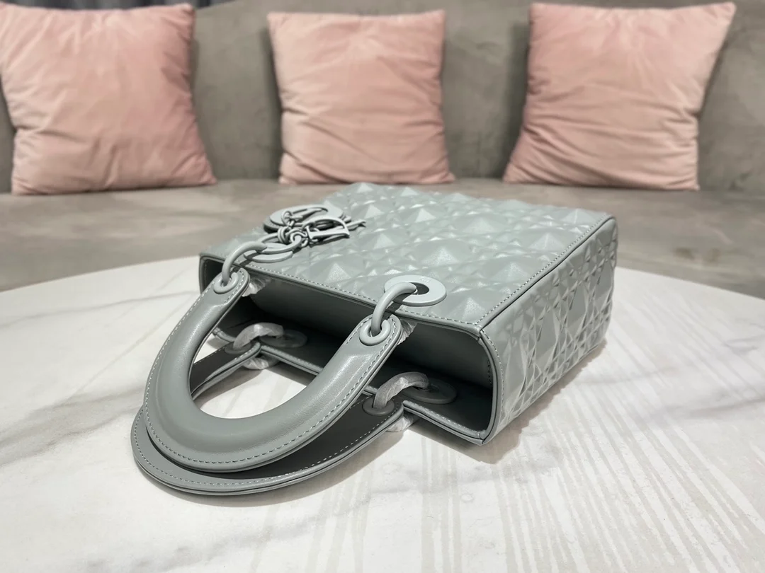 디올 레이디 ABCDIOR 다이아몬드 백 그레이