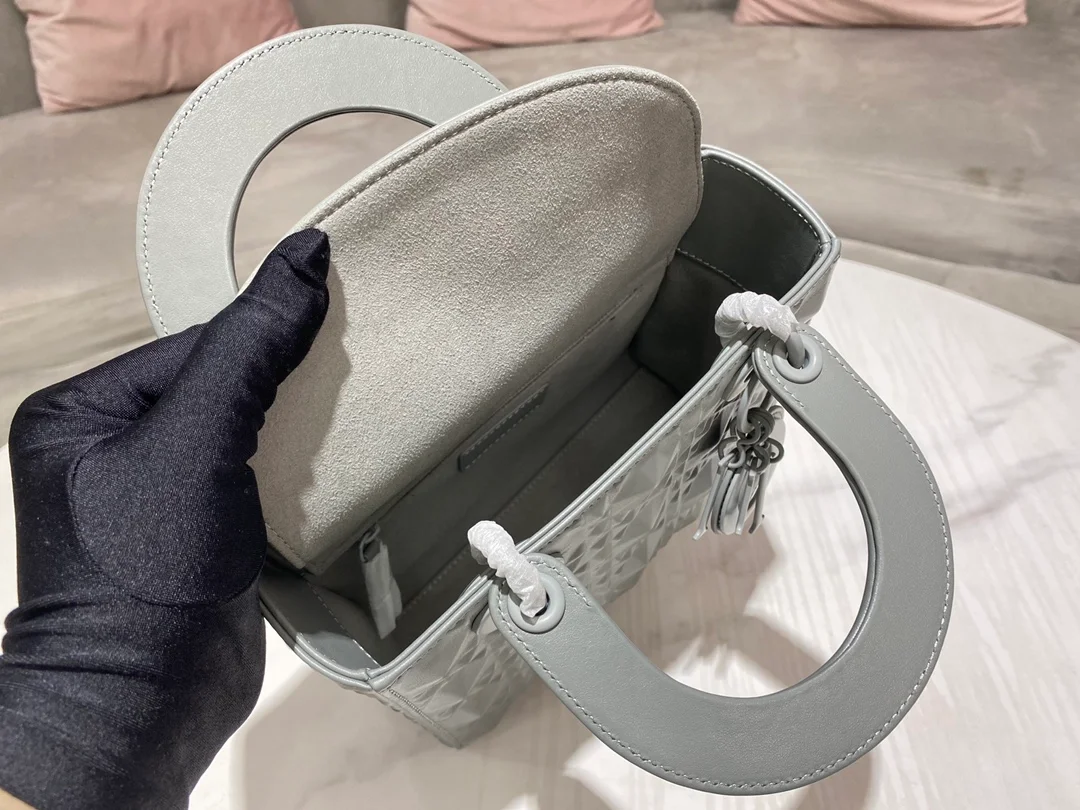 디올 레이디 ABCDIOR 다이아몬드 백 그레이