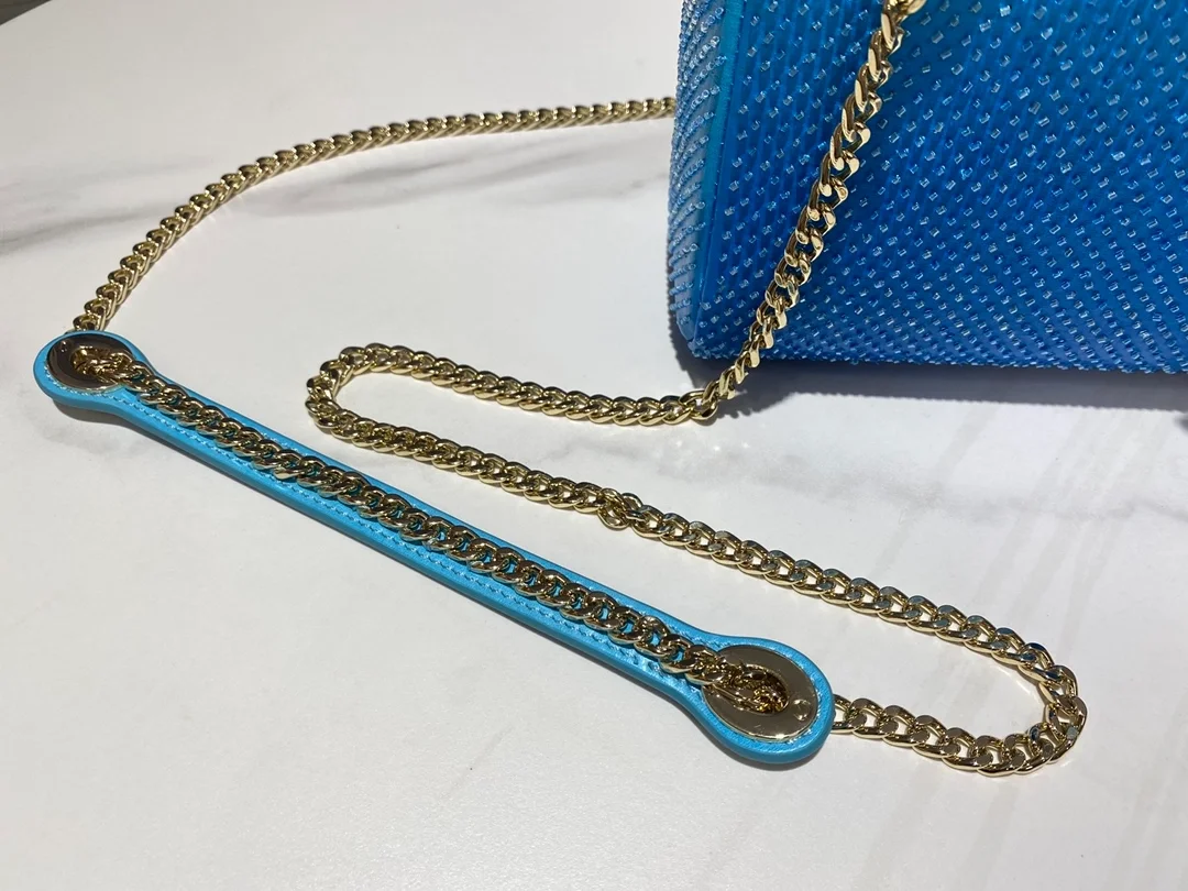 디올 레이디 그라데이션 블루 체인 백
