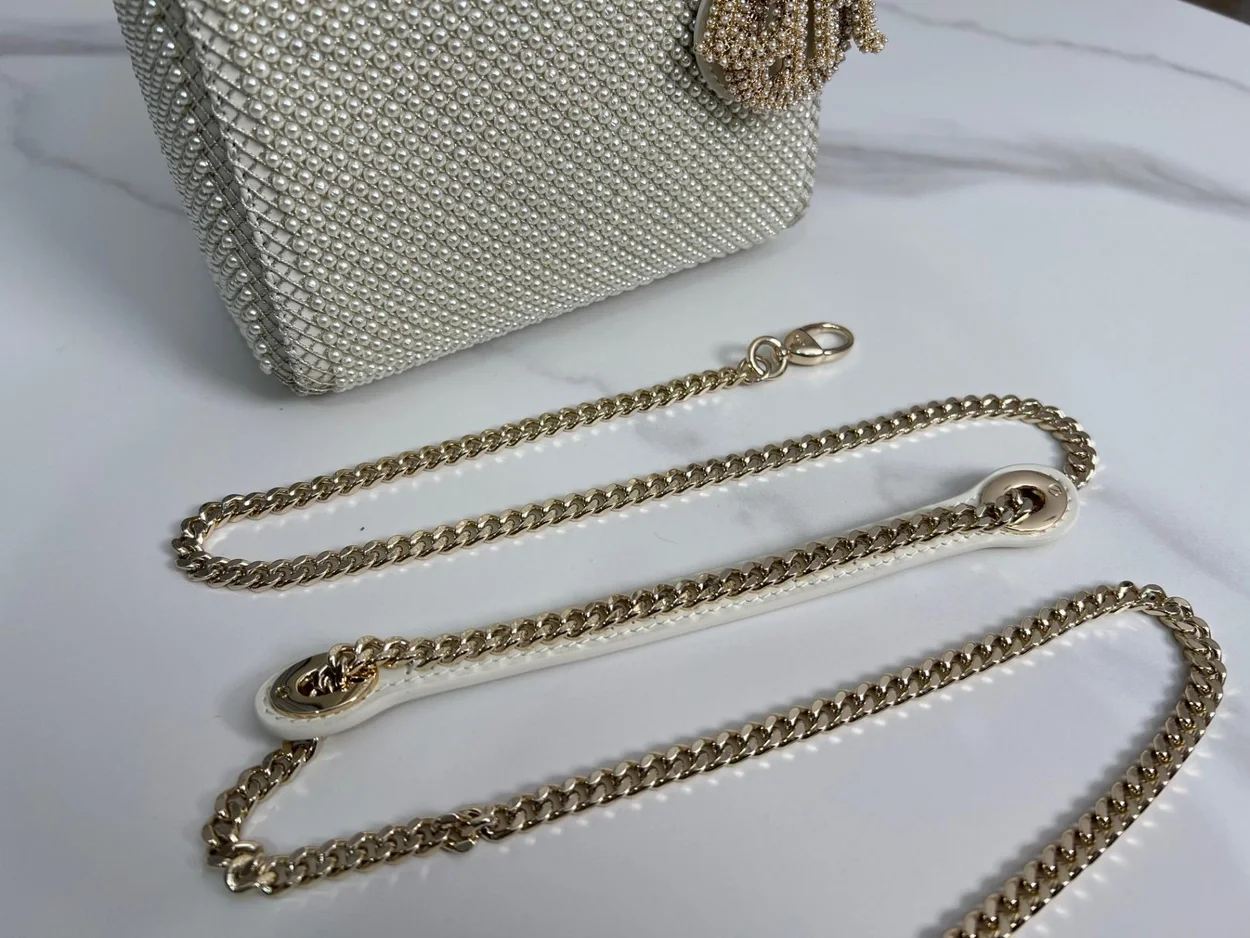 디올 레이디 미니 캐나지 백 화이트