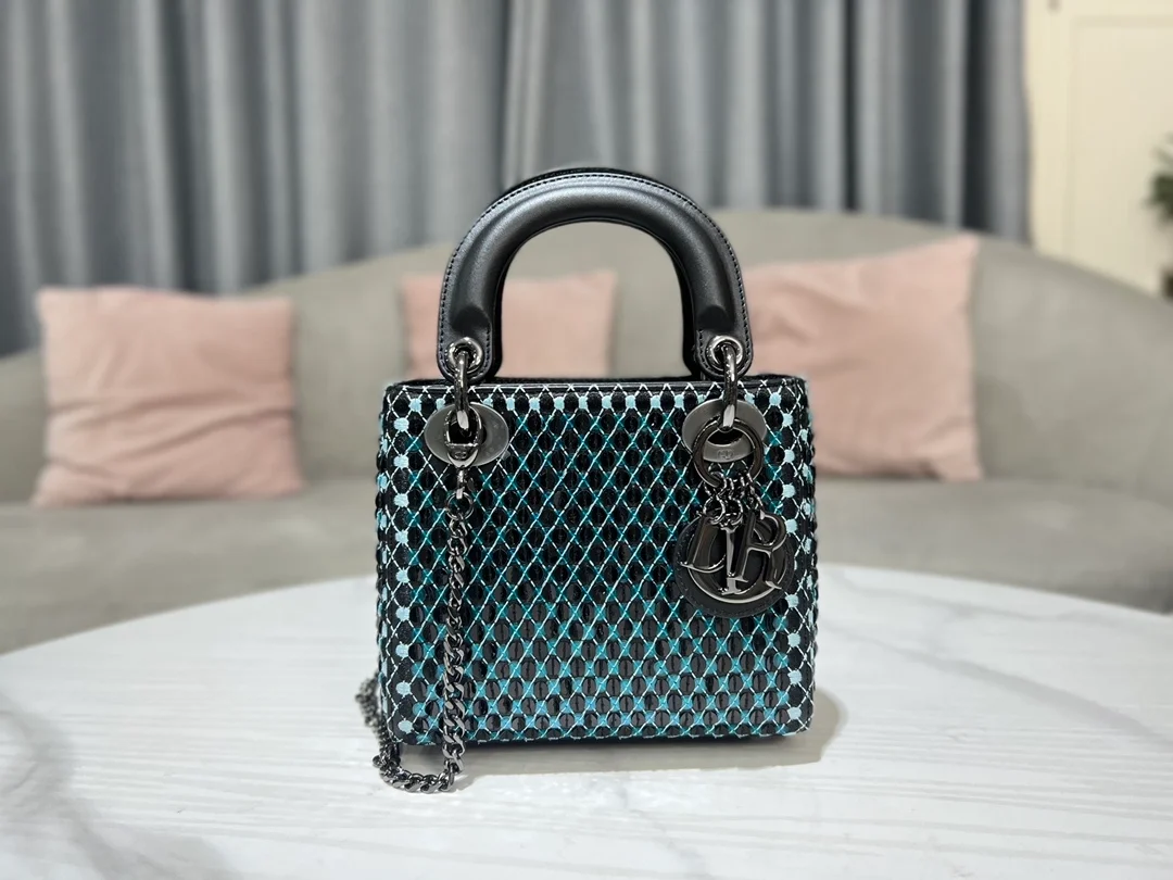 디올 레이디 미니 백 블랙 민트