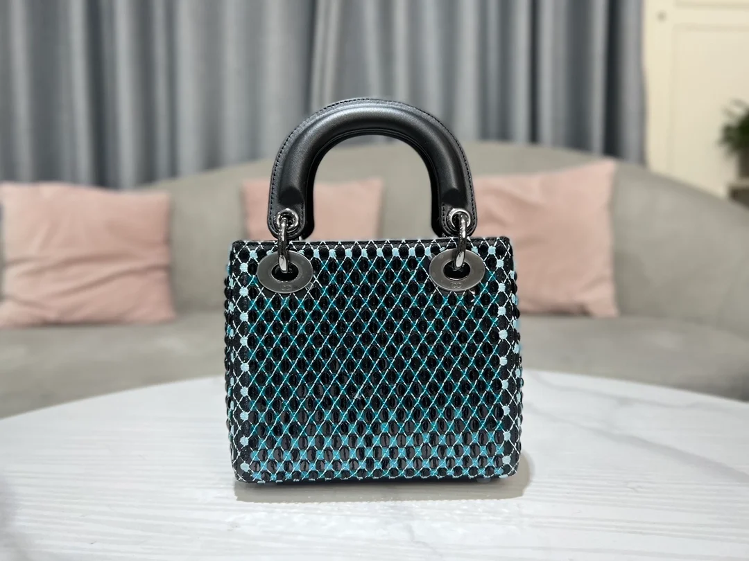 디올 레이디 미니 백 블랙 민트