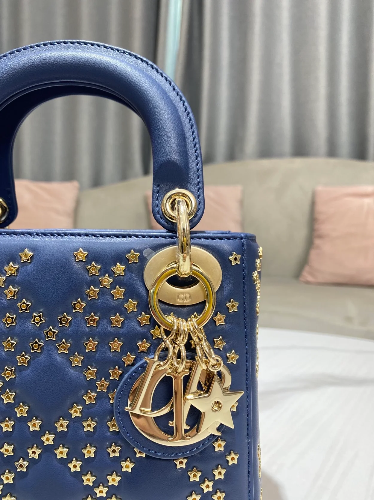 디올 레이디 럭키 스타 까나쥬 체인백