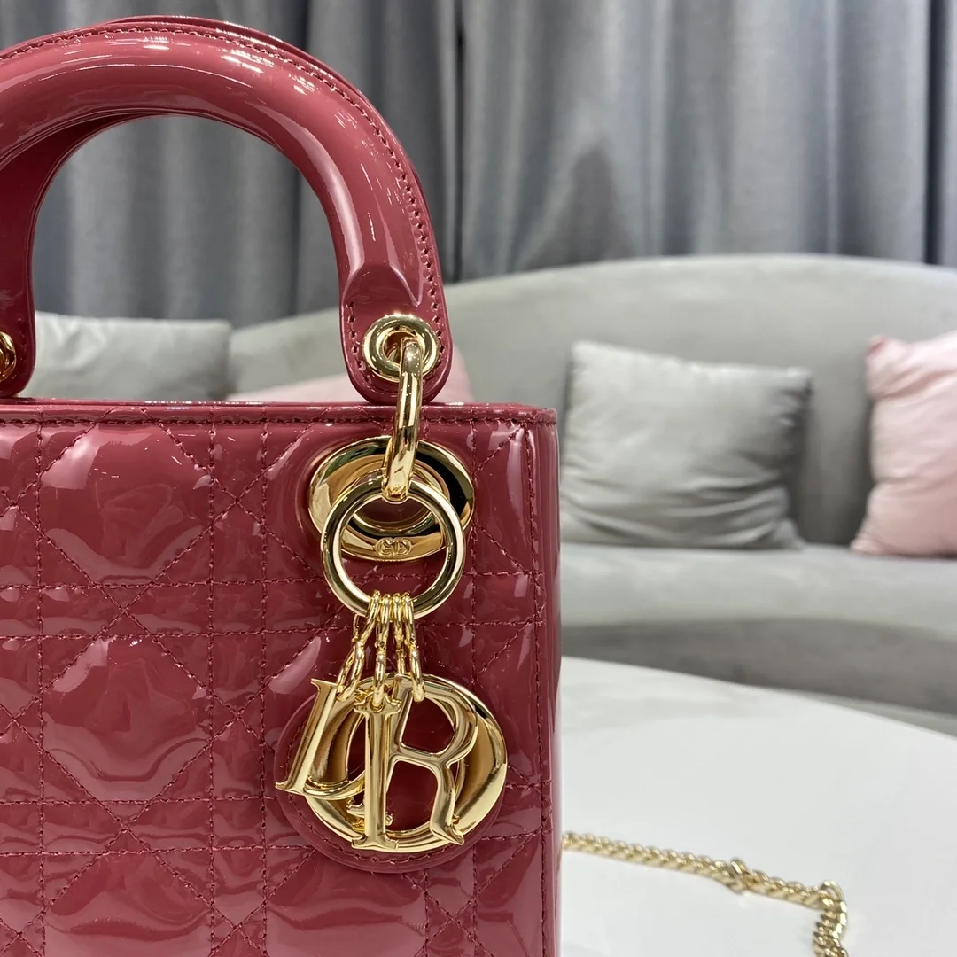 디올 레이디 라떼 까나쥬 미니 백 레드