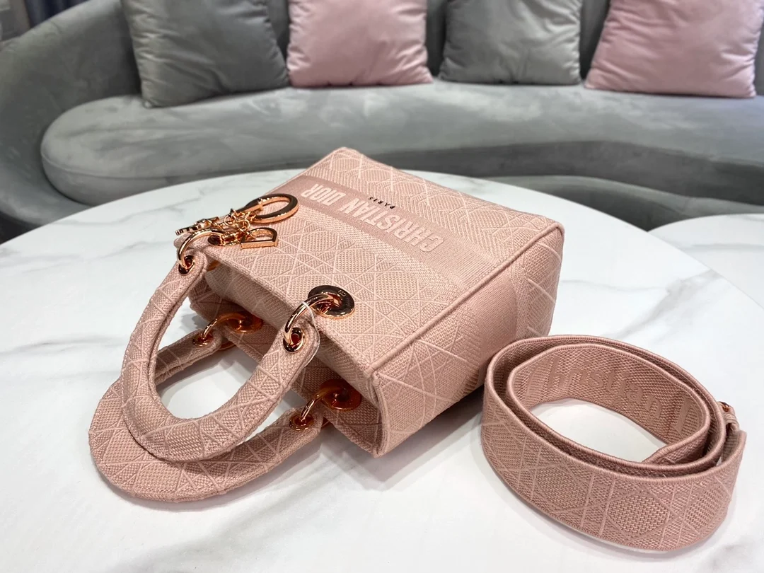 디올 레이디 D-LITE 미디움 백 로즈우드