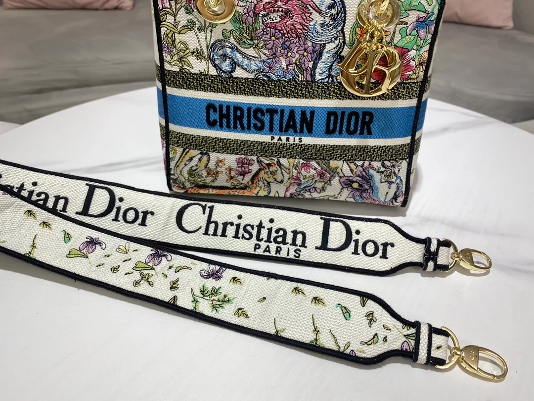 디올 레이디 D-LITE 멀티컬러 핸드백