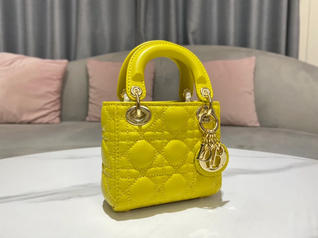 디올 레이디 마이크로 미니 백 옐로우
