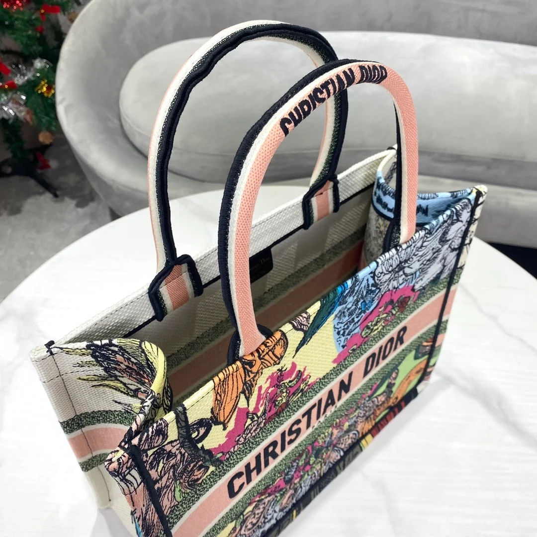 디올 레이디 북 토트 지라프 미디움 백
