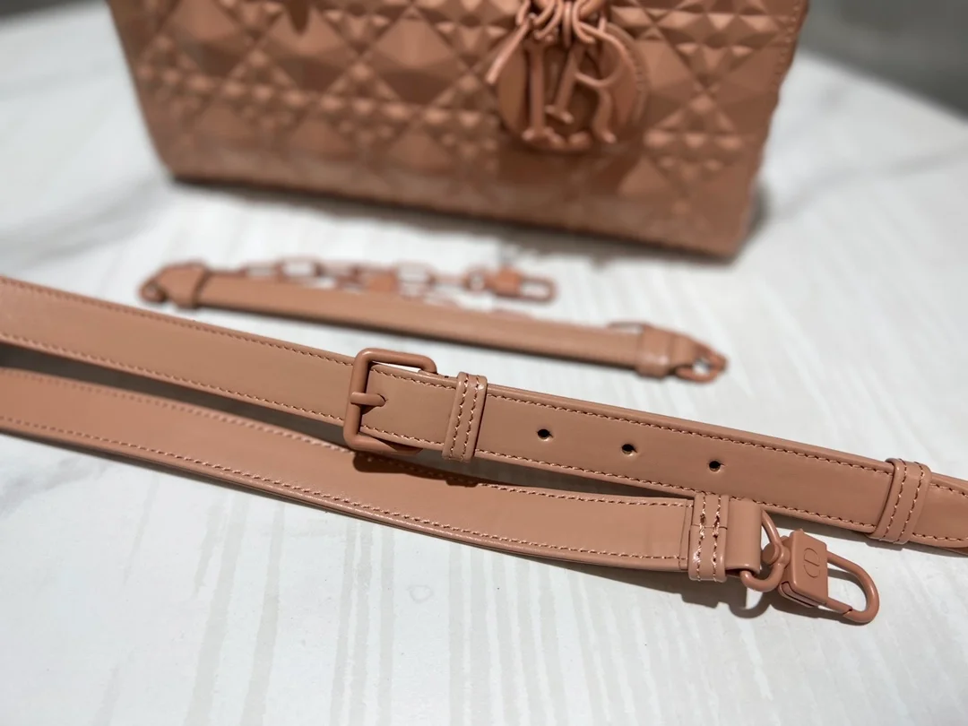 디올 레이디 D-JOY 미디움 백 핑크