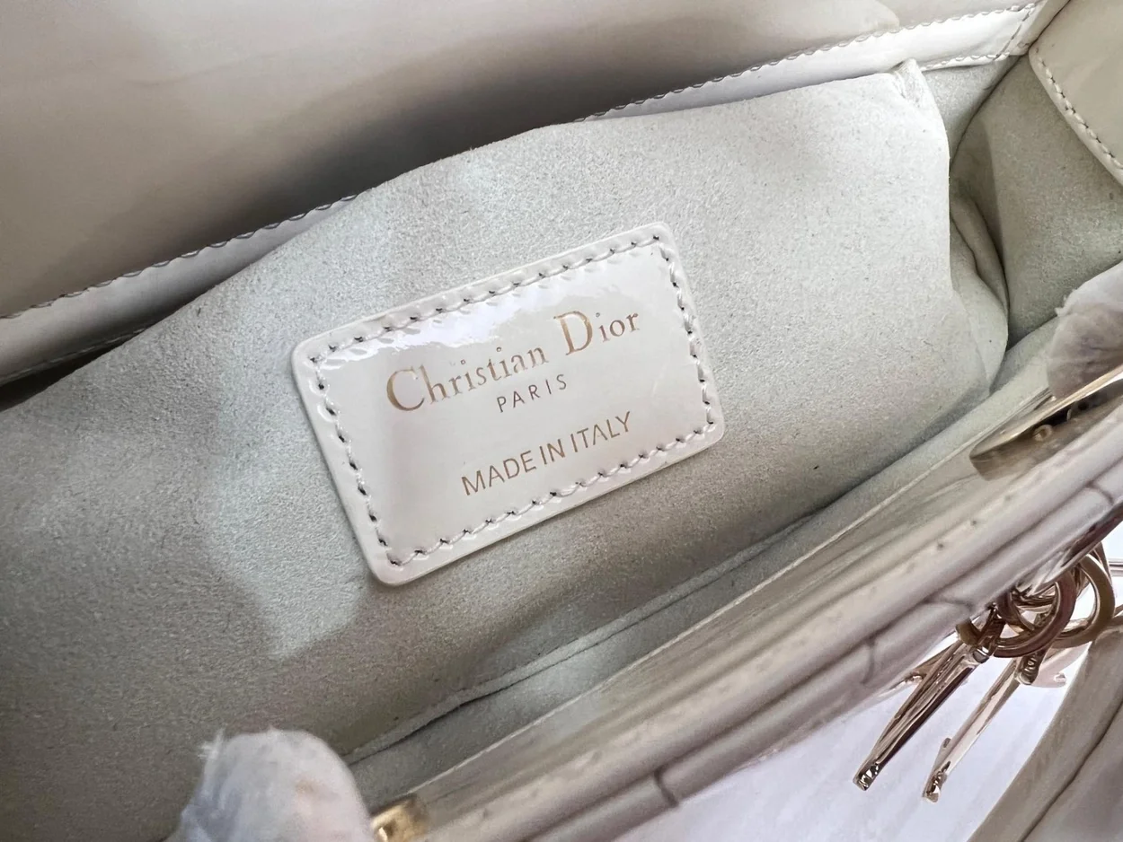 디올 레이디 D-JOY 스몰 백 화이트