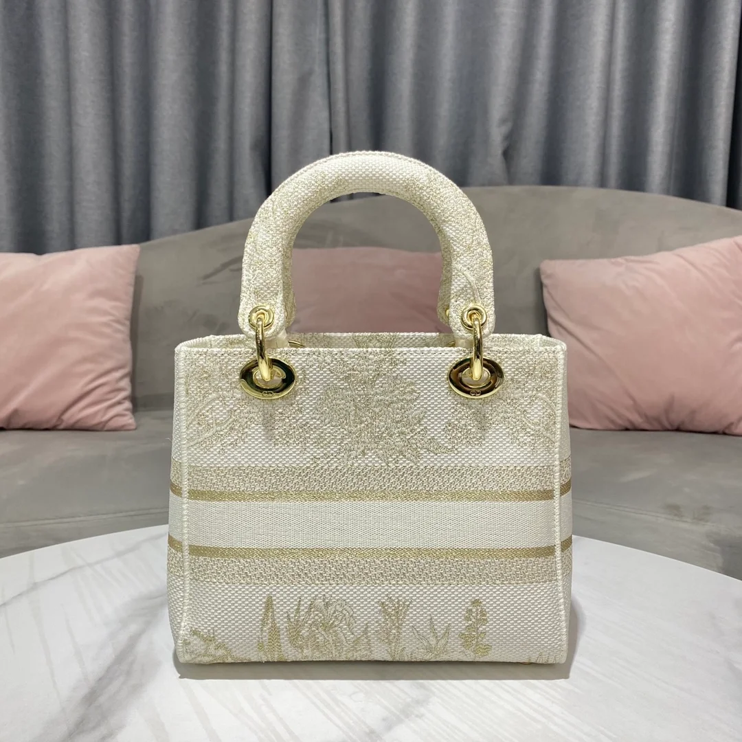 디올 레이디 D-LITE 핸드백 화이트