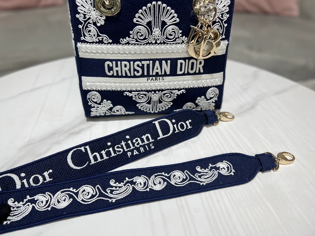 디올 레이디 D-LITE 핸드백 네이비