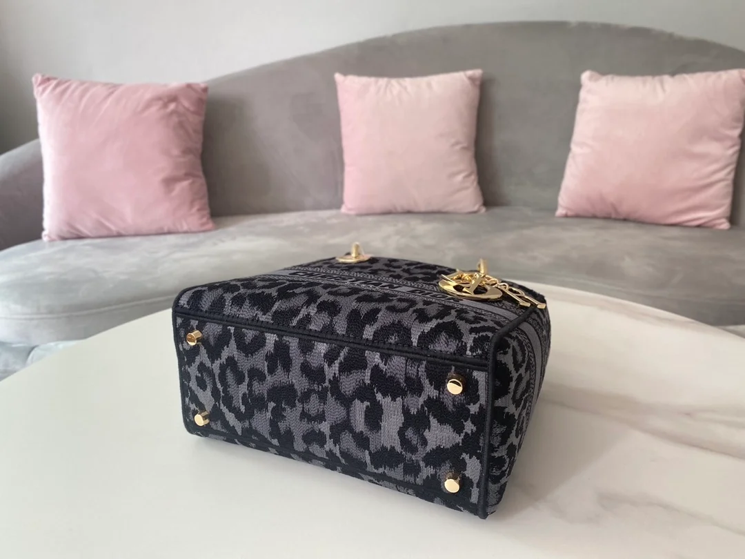 디올 레이디 D-LITE Mizza 미디움 백