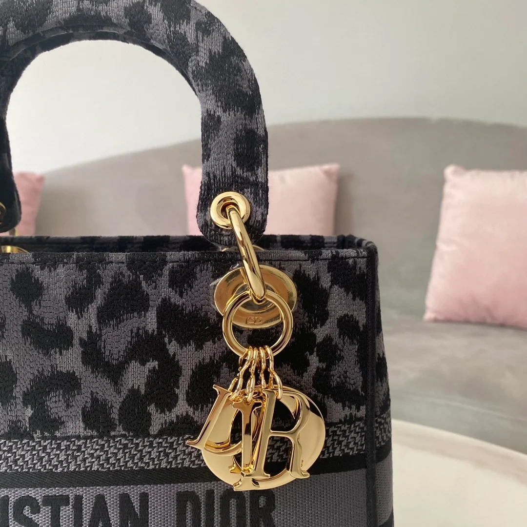 디올 레이디 D-LITE Mizza 미디움 백