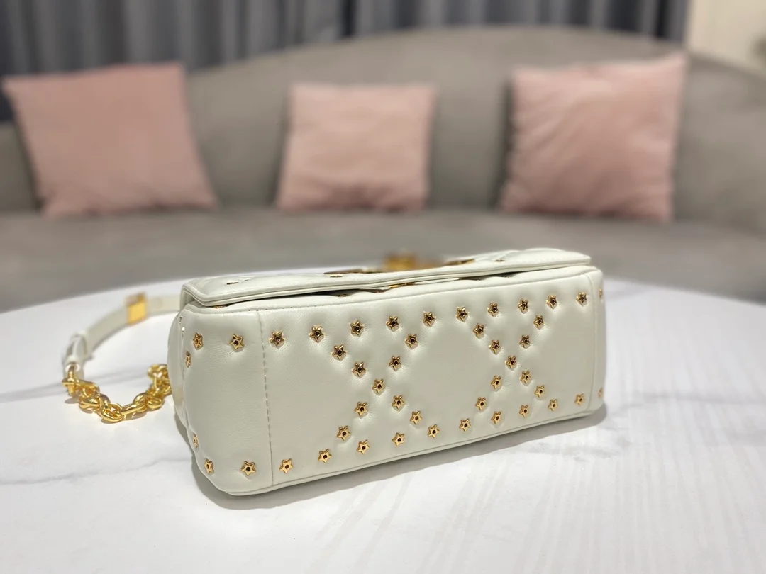 디올 레이디 까나쥬 라떼 스몰 백 화이트