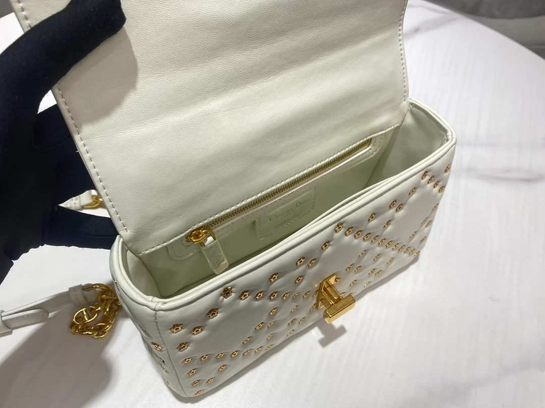 디올 레이디 까나쥬 라떼 스몰 백 화이트