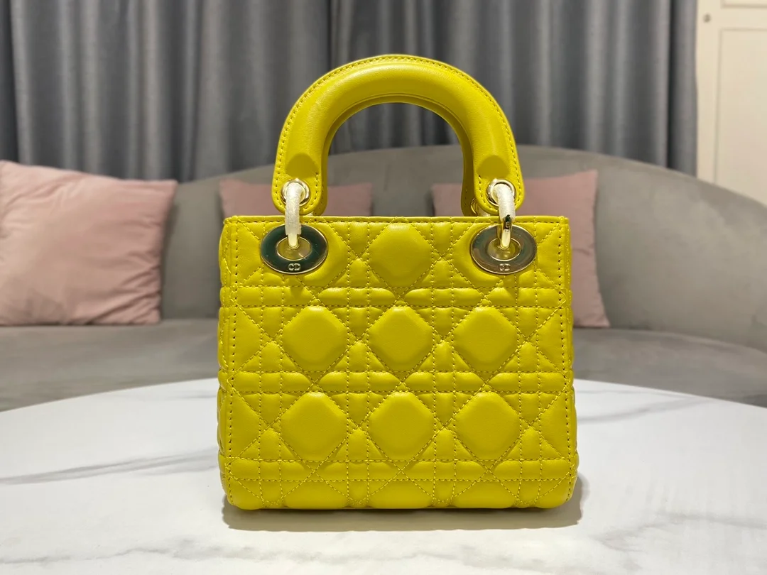 디올 레이디 페이던트 까나쥬 미니 백 옐로우