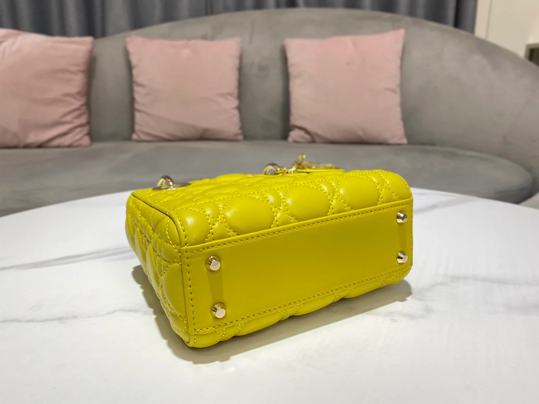 디올 레이디 페이던트 까나쥬 미니 백 옐로우