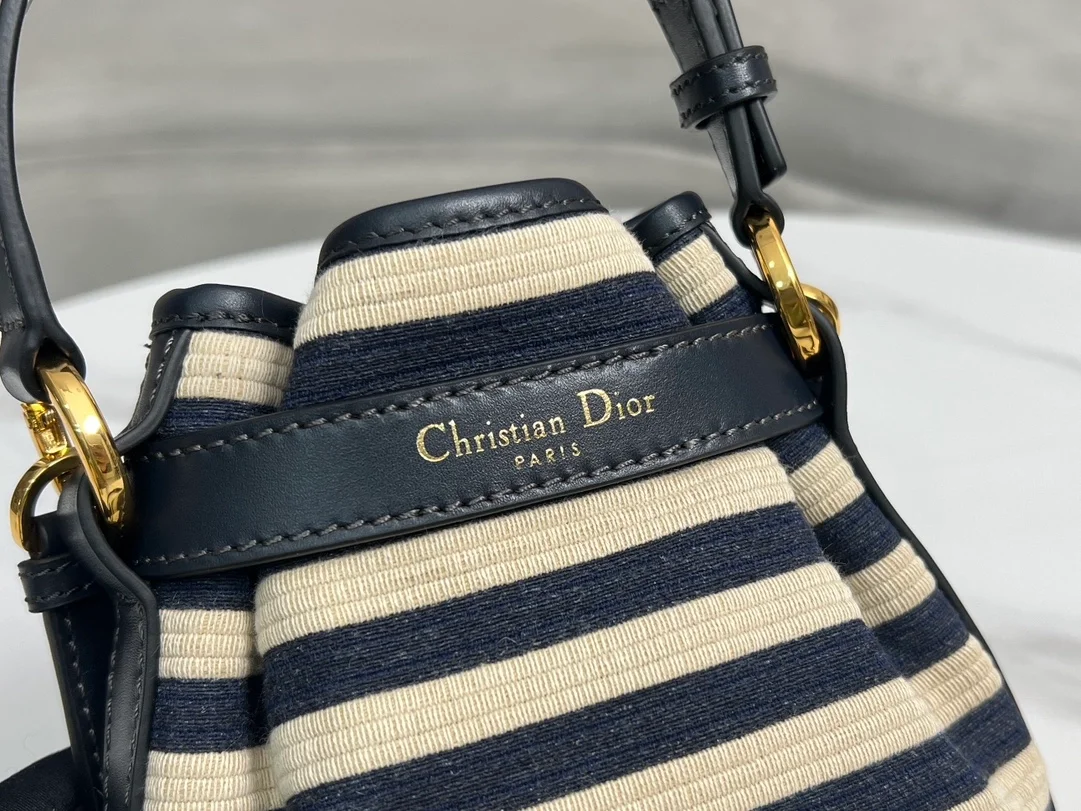 디올 C'EST 내추럴 데님 블루 스몰 백