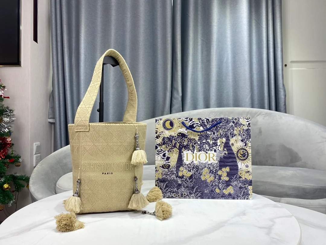 디올 까나쥬 모티브 D-BUBBLE 버킷 백