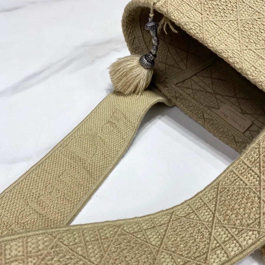 디올 까나쥬 모티브 D-BUBBLE 버킷 백