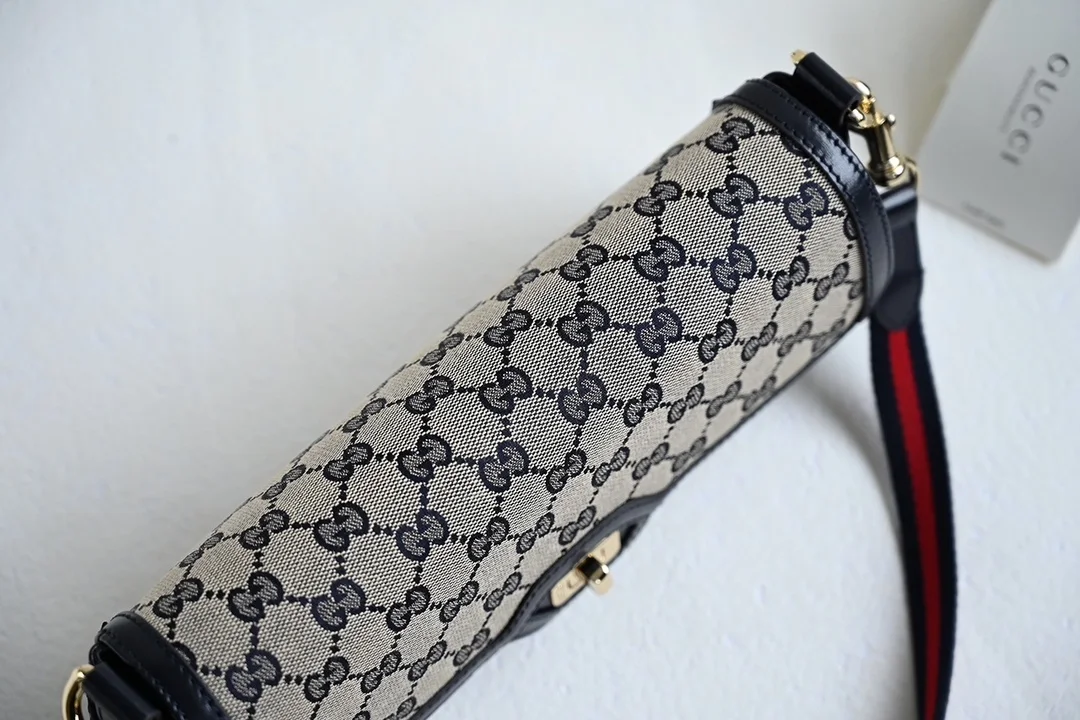 구찌 스몰 루체 숄더 백