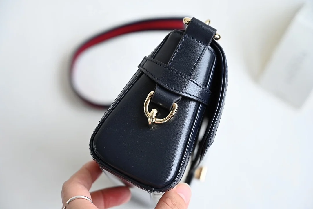 구찌 스몰 루체 숄더 백