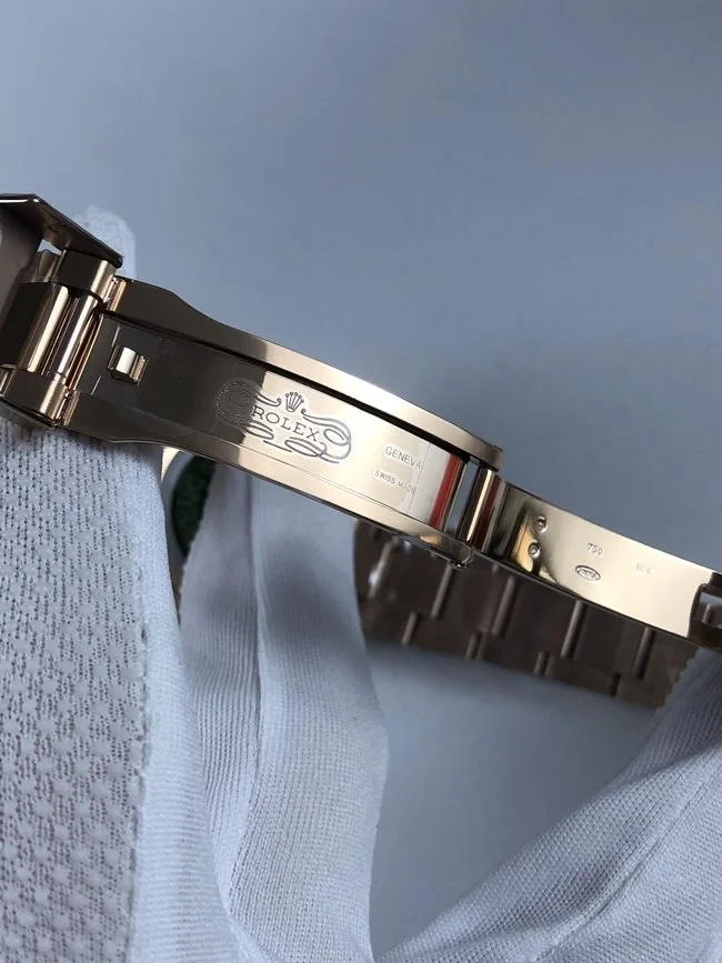 롤렉스 데이토나 로즈골드 바게트 다이얼