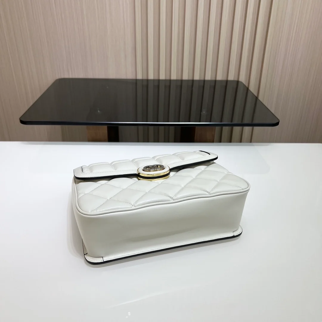 구찌 오프화이트 데코 스몰 숄더백