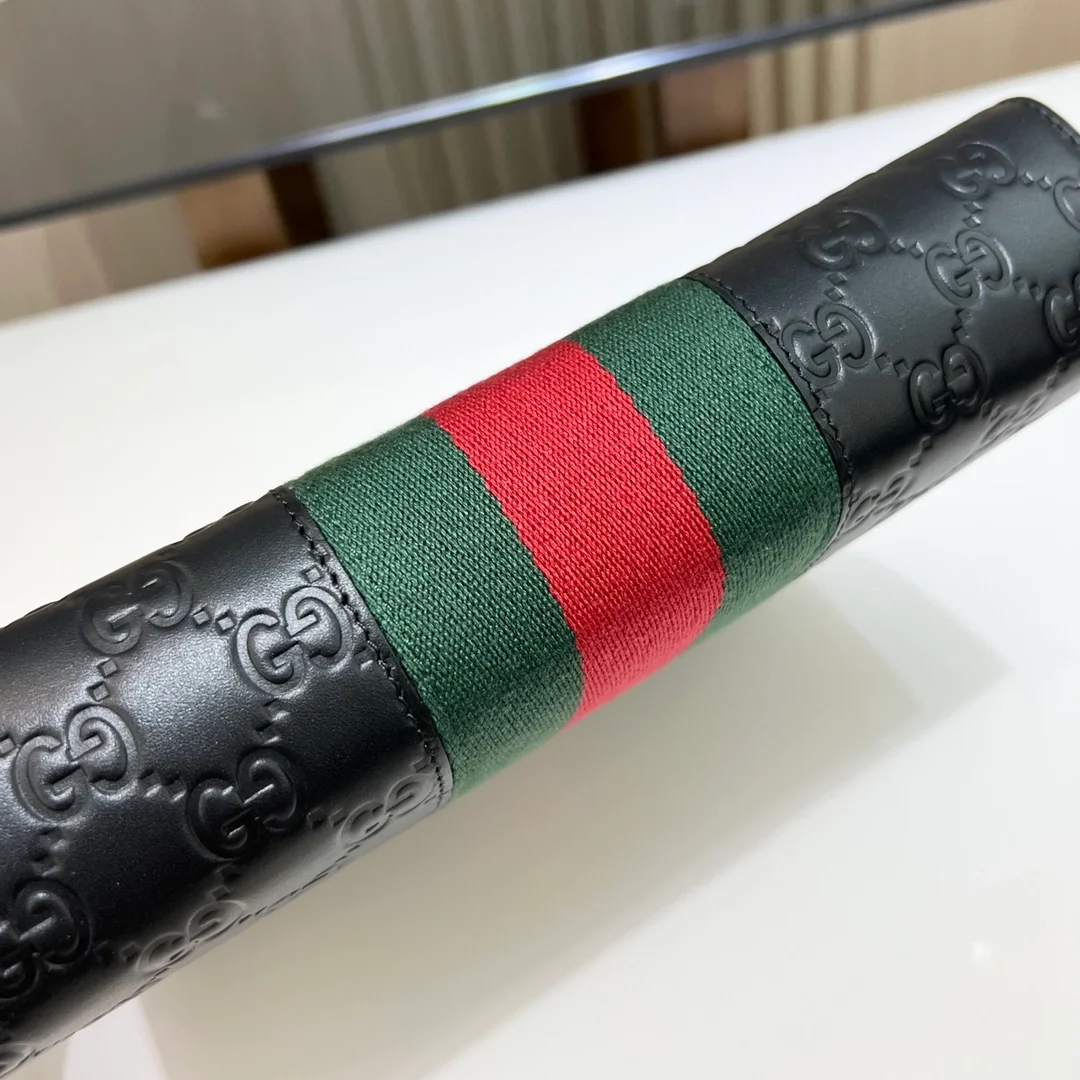 구찌 GG 슈프림 웹 클러치백 블랙