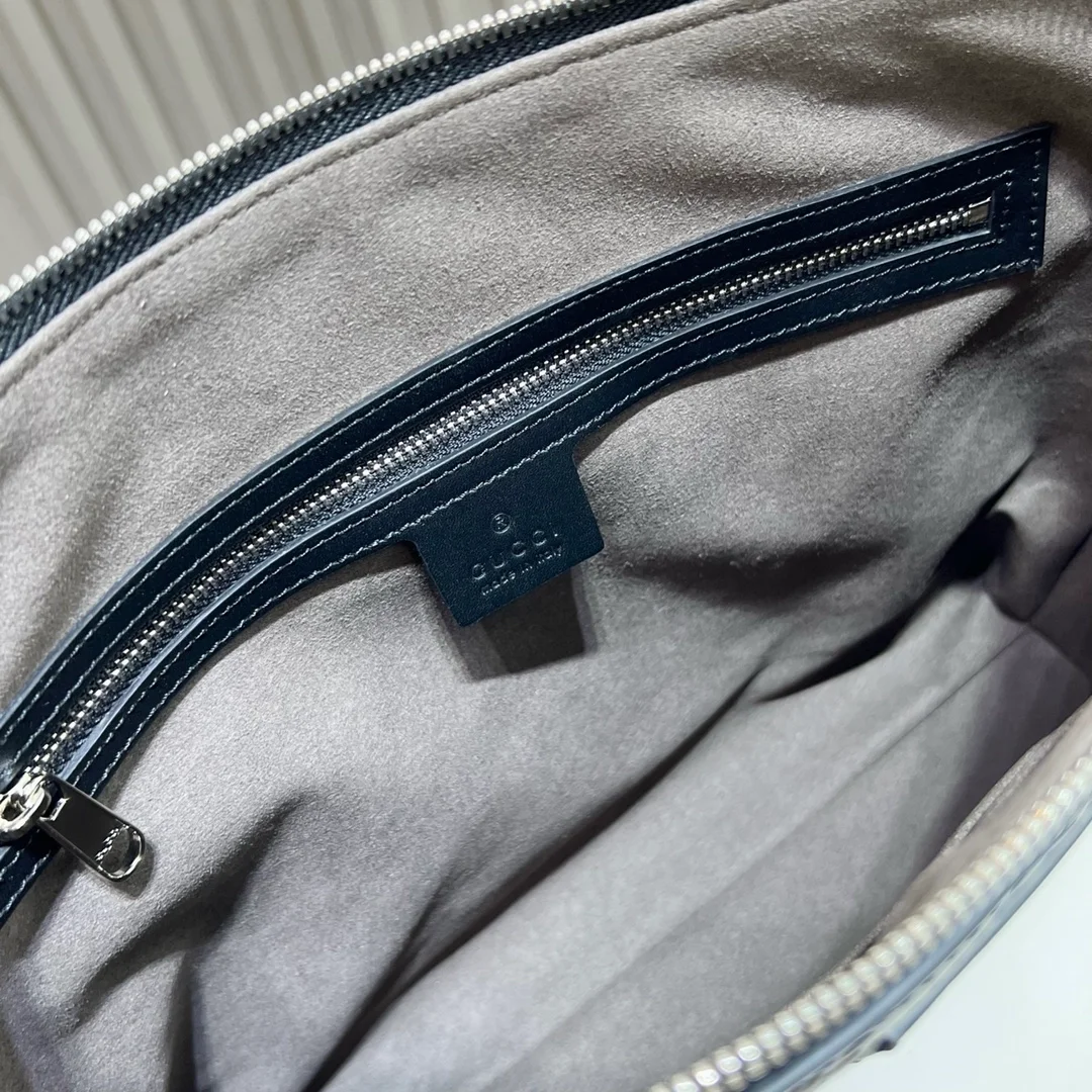 구찌 시그니처 소프트 클러치