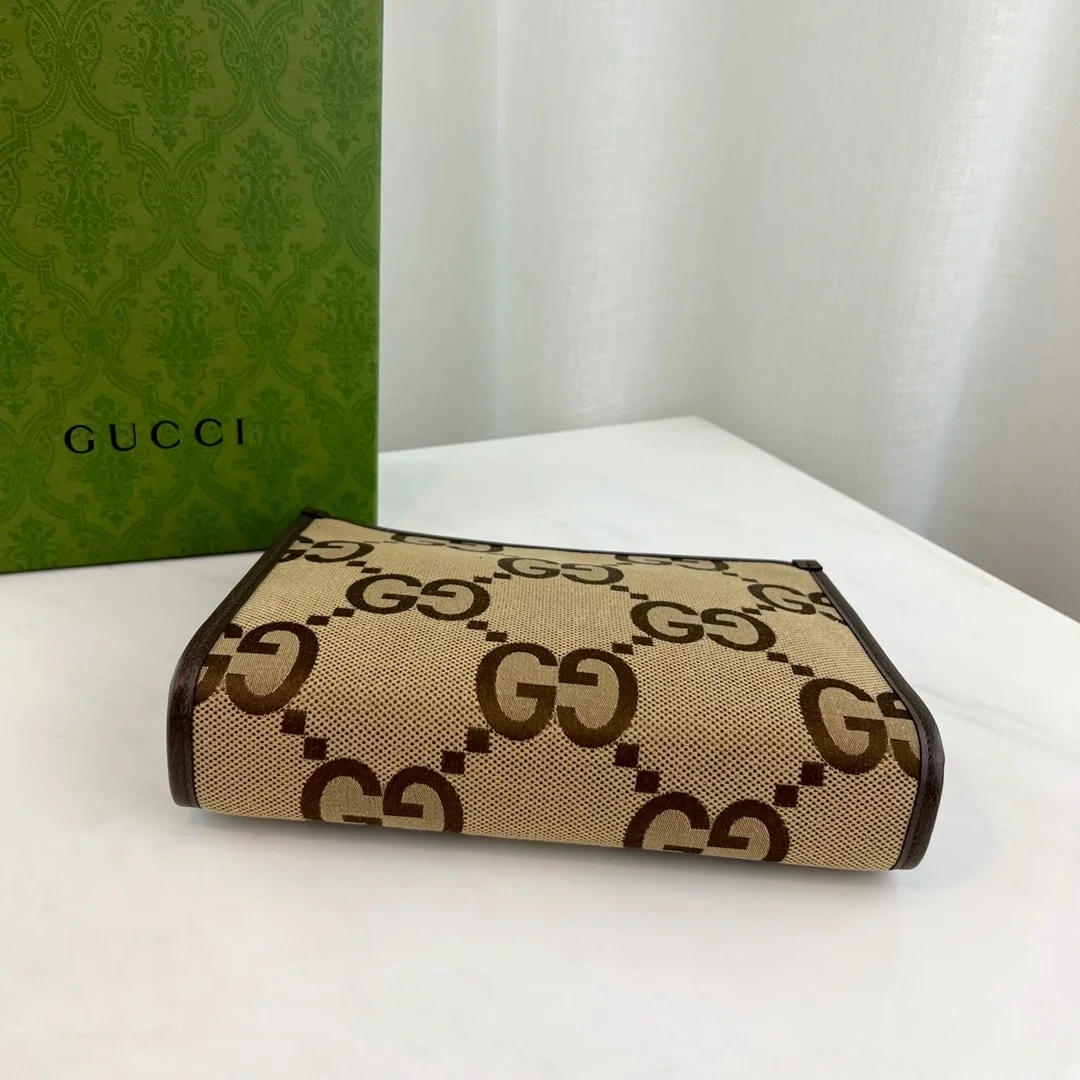 구찌 카멜 에보니 점보 GG 파우치