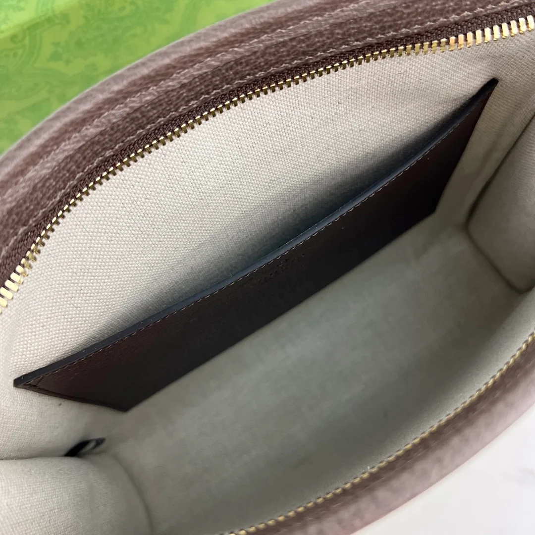 구찌 카멜 에보니 점보 GG 파우치