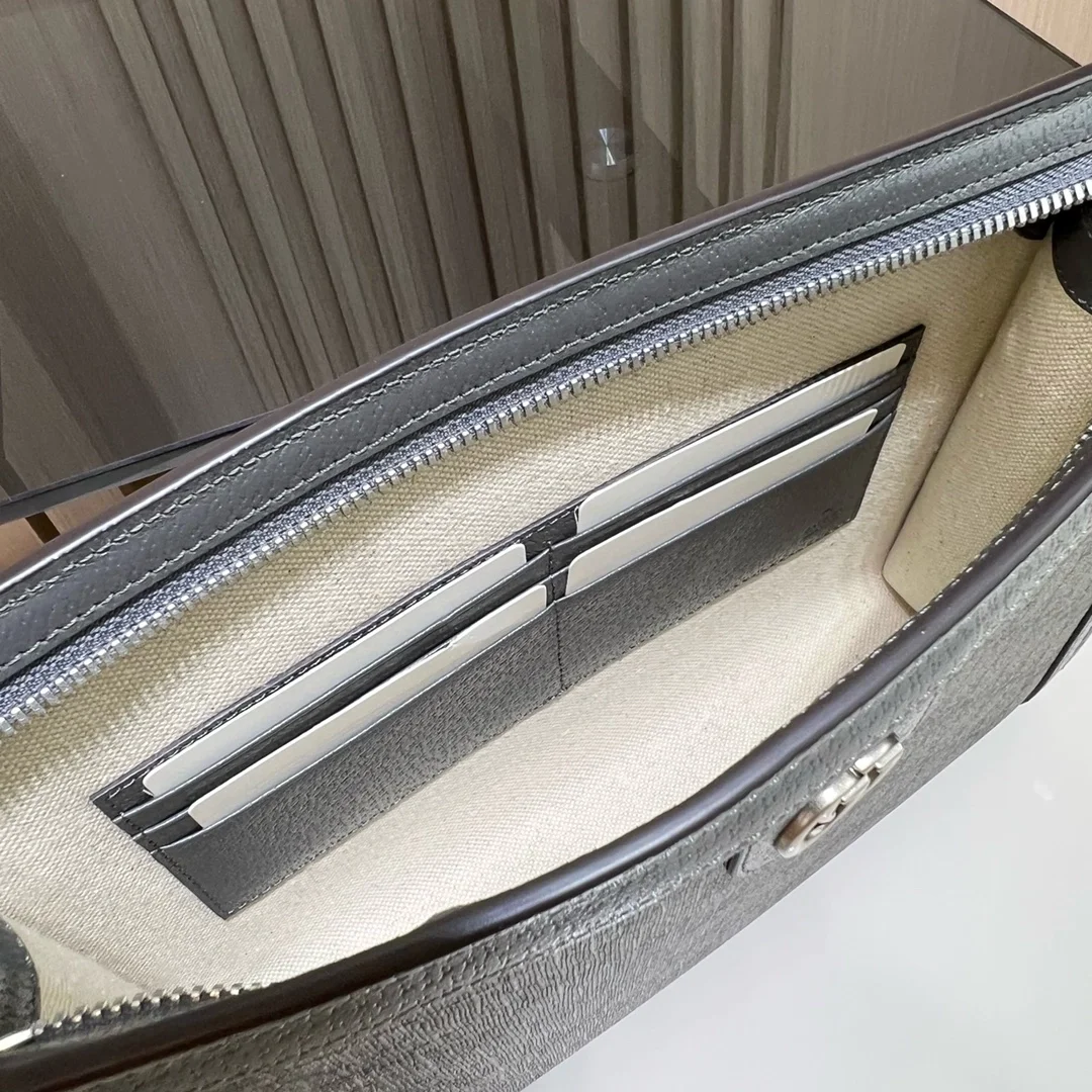 구찌 오피디아 GG 파우치 블랙 슈프림